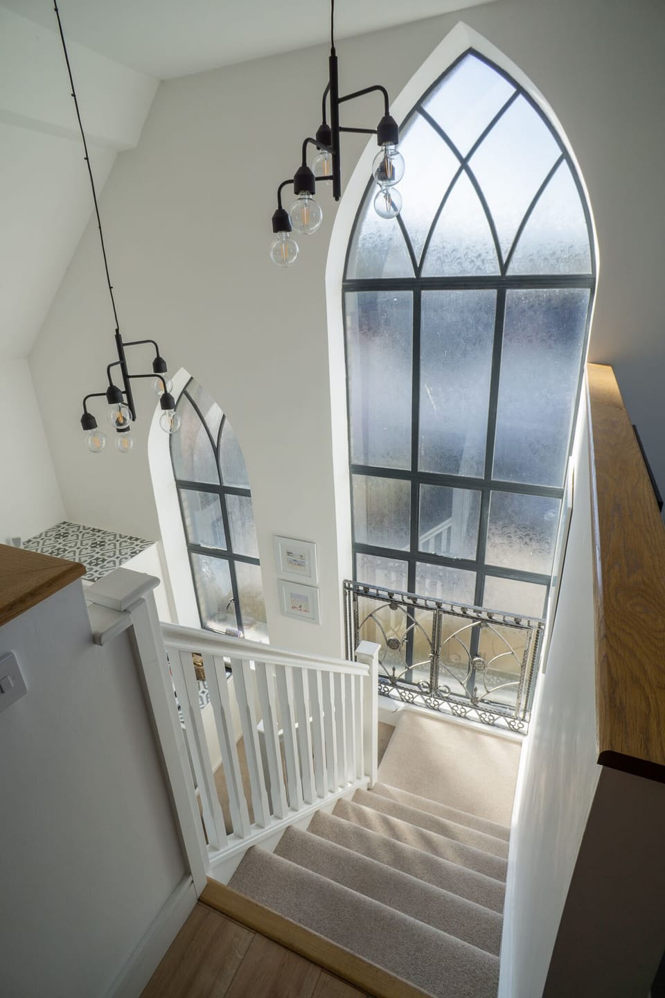 Main bedroom with en-suite shower room and access to garden room 