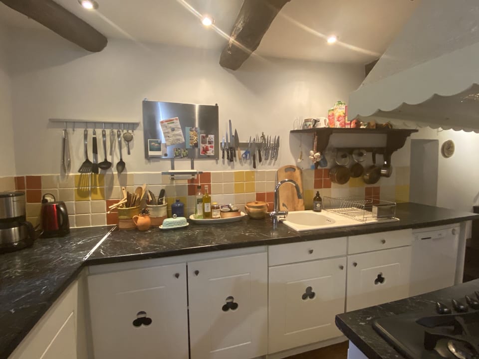 Kitchen counter