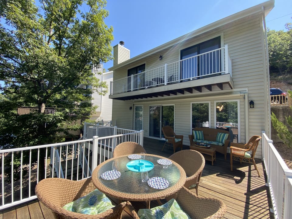 Large Deck 