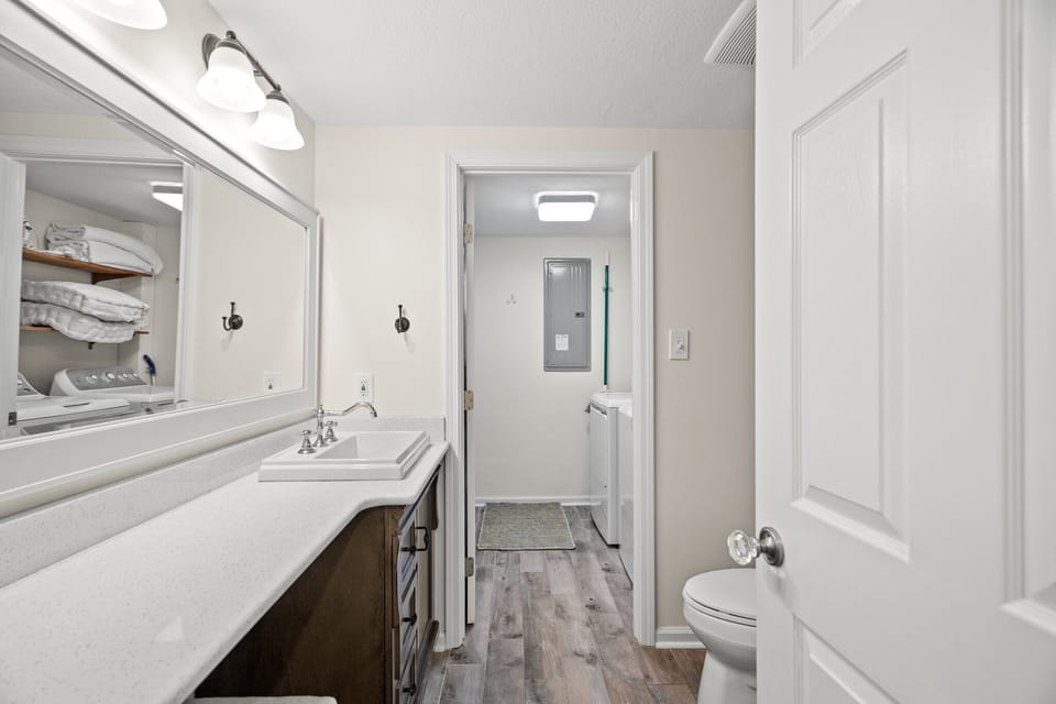 14-web-or-mls-22400-front-beach-rd-69