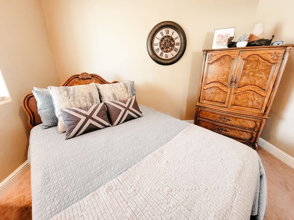 Guest Bedroom 
