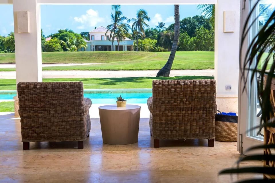 Casa Bella - Luxury golf villa close to the beach in exclusive beach resort (1974)