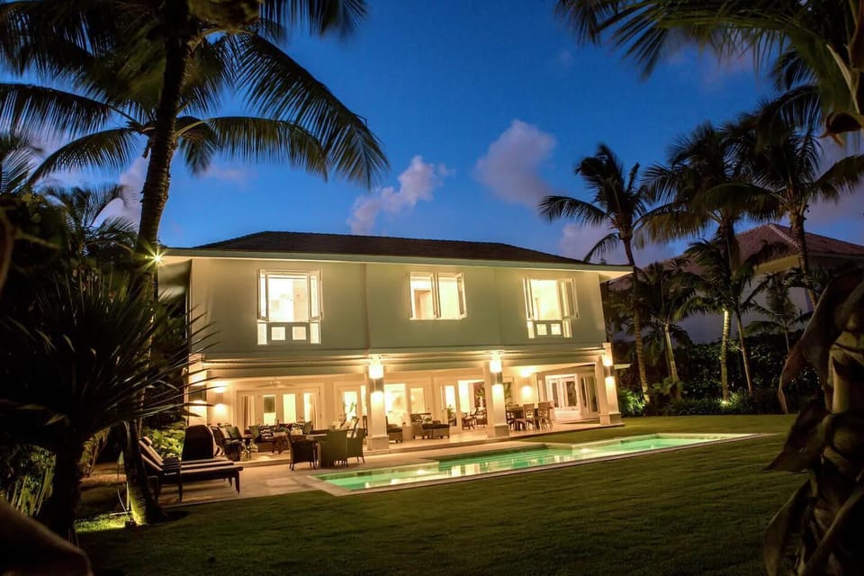 Casa Bella - Luxury golf villa close to the beach in exclusive beach resort (1972)