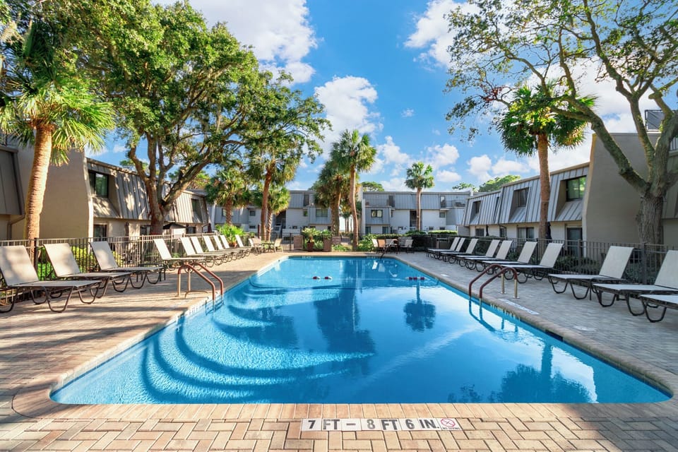 Ocean Club Community Pool