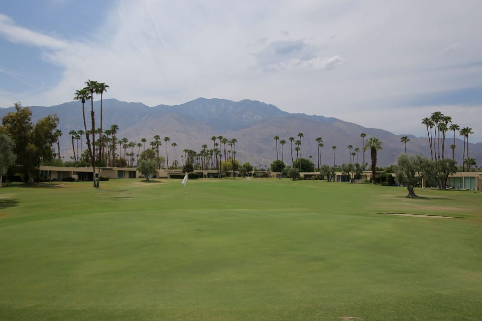 Seven Lakes Golf Course Available to Guests
