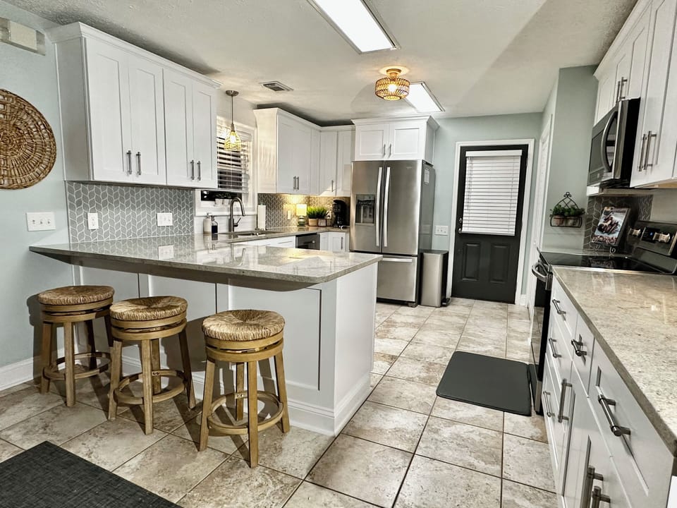 Brand new updated kitchen - winter 2025