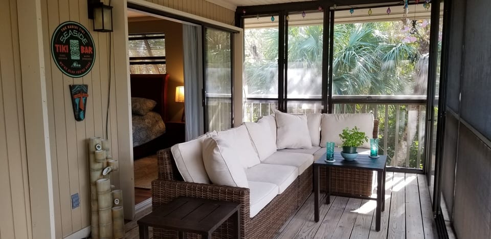 Upper Lanai, primary bedroom through sliders.