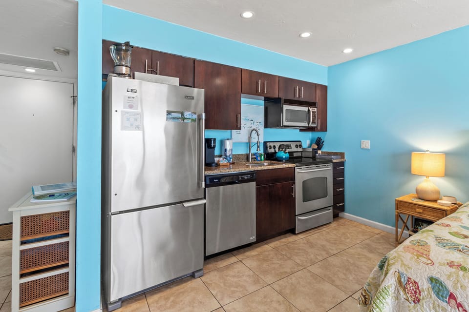 Full kitchen!  Dishwasher, fridge, oven, and microwave!