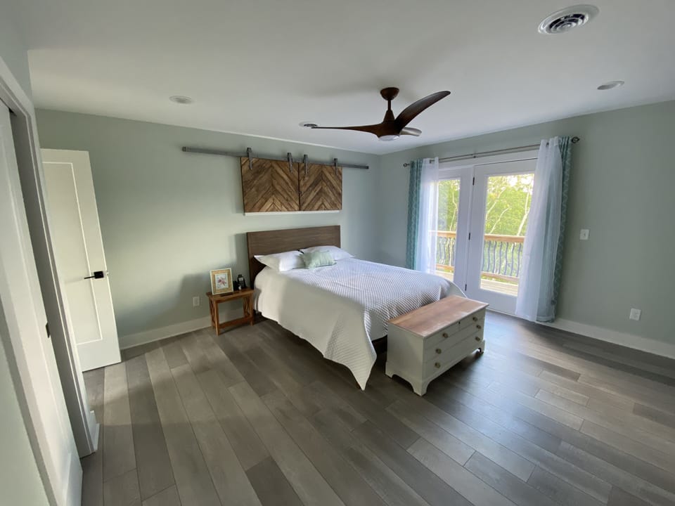 Master bedroom, private deck, tv