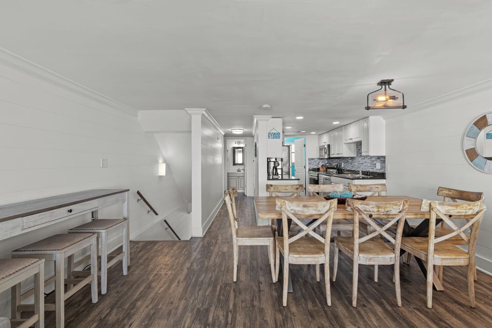Dining Table w/ 8 Chairs