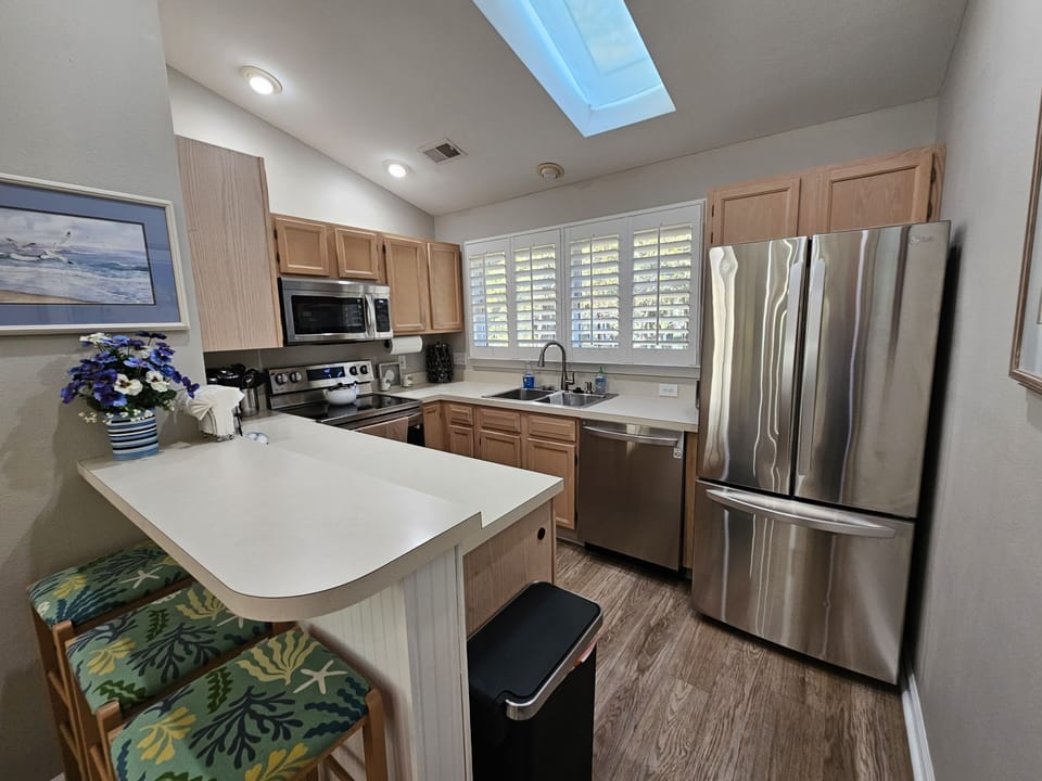All new appliances!