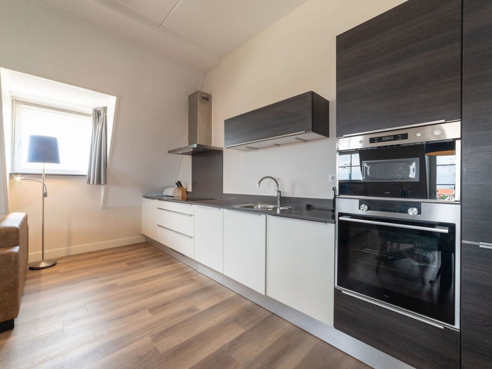 Cabinetry, Countertop, Building, Kitchen Stove, Wood, Tap, Kitchen Appliance, Interior Design, Kitchen, Home Appliance