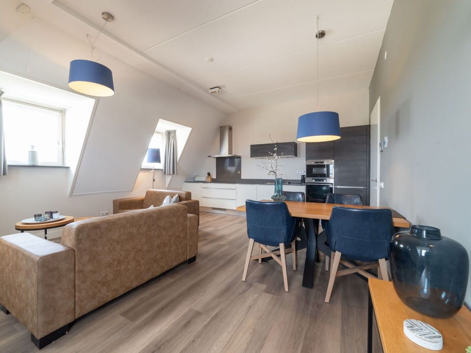 Table, Furniture, Window, Couch, Wood, Flooring, Living Room, Floor, Chair, Window Blind