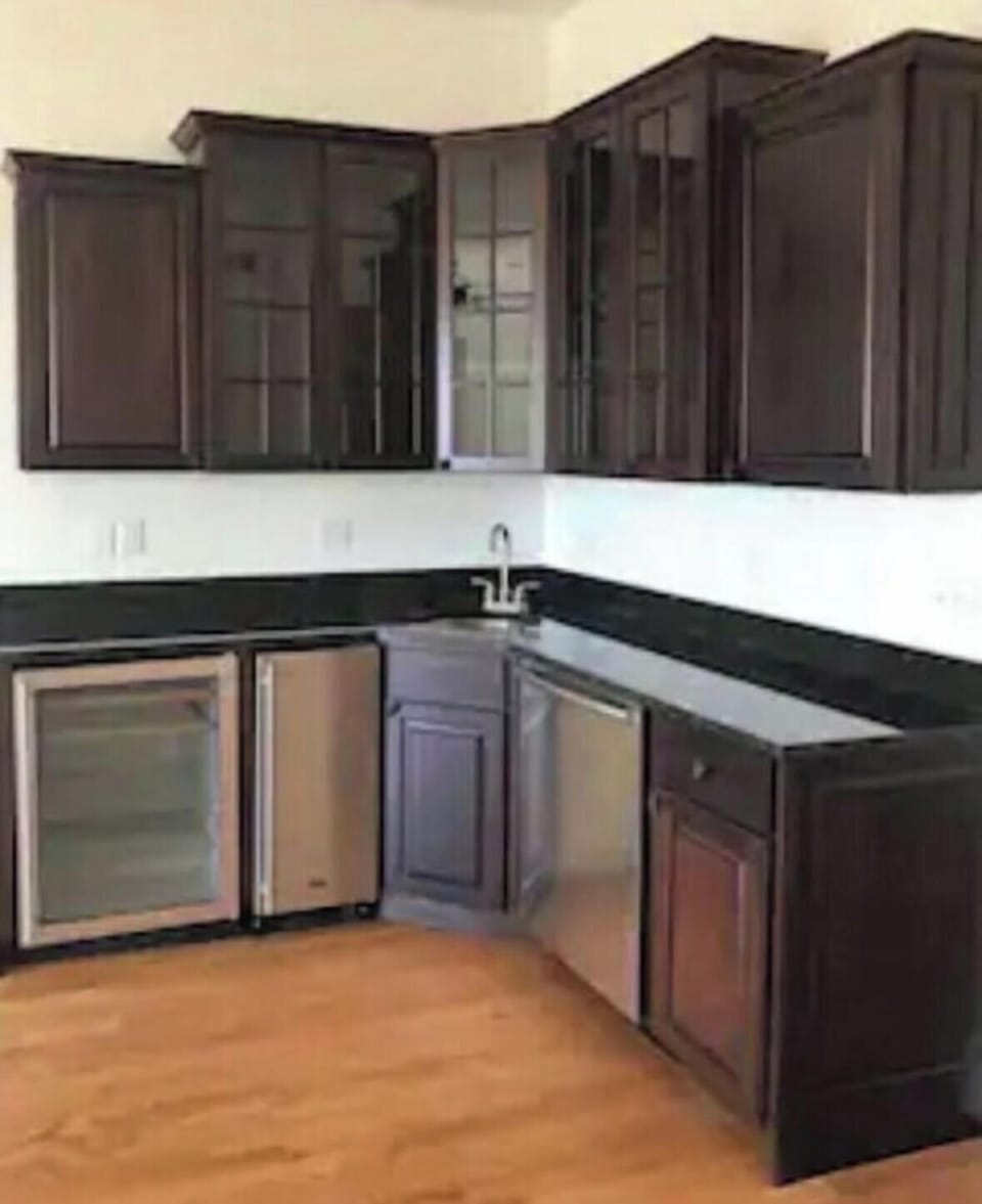 Mini bar/small kitchen on fourth floor