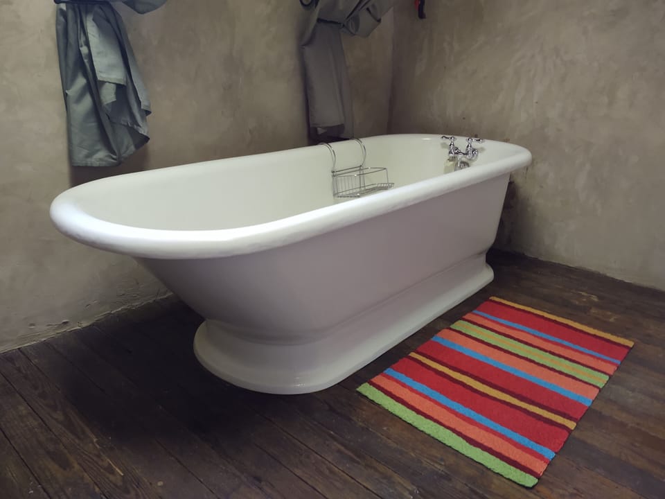 Grand ranch Tub & Shower