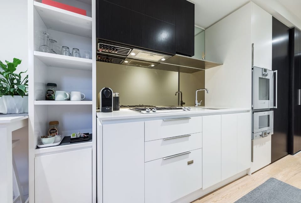 Full Kitchen 