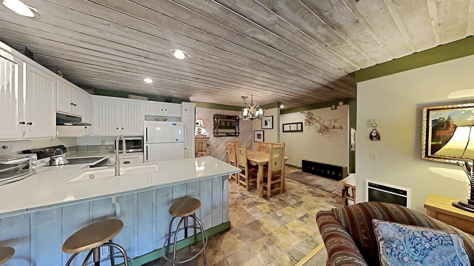 Dining Room and Bar Seating