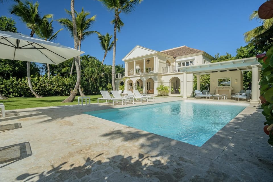 Tortuga C35 - Luxury golf villa with private pool and staff near private beach (6161)