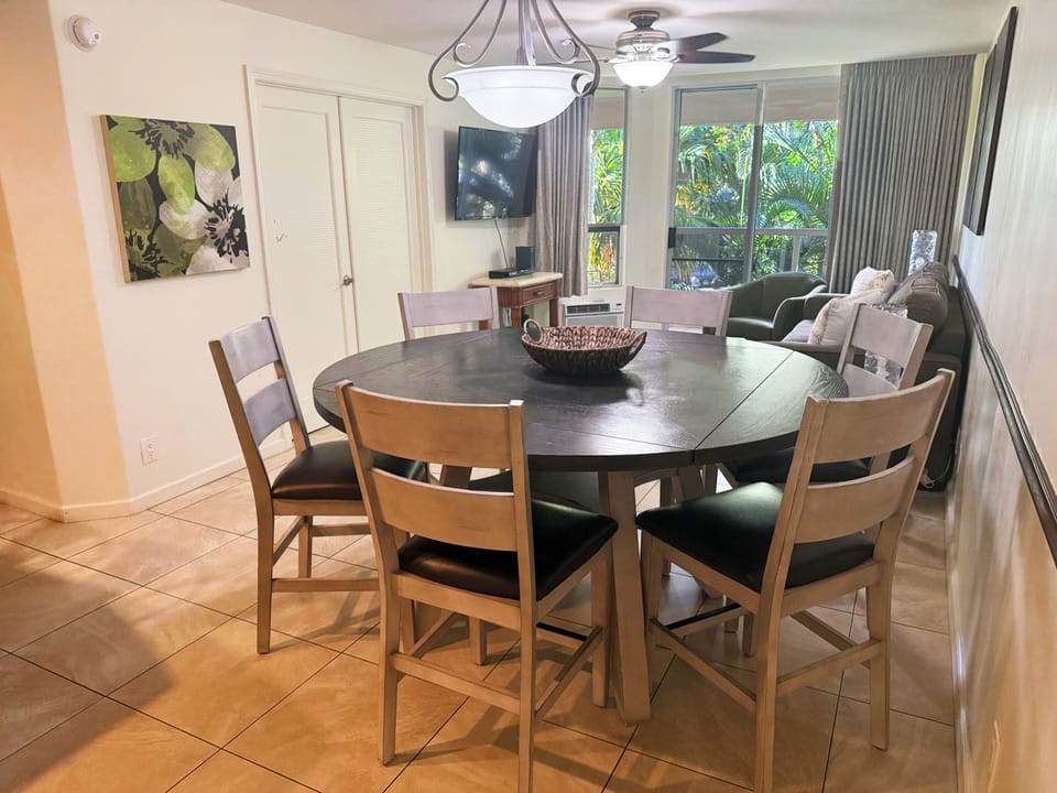 Share aloha over a meal. Whether fresh poke, takeout from a local favorite or a home cooked meal.