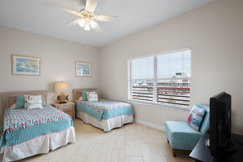 Crimson 304 Guest Bedroom
