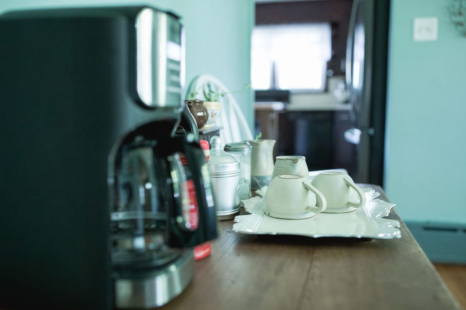 Coffee and tea station 