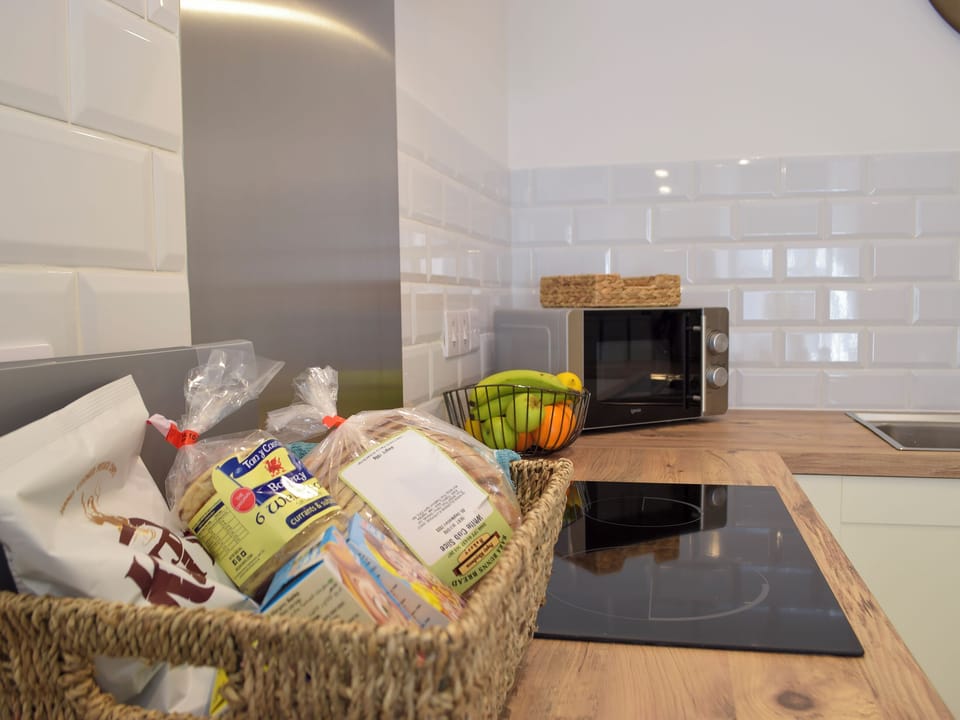 Welcome pack | 2 Cilwendeg Lodge, Newchapel, near Boncath