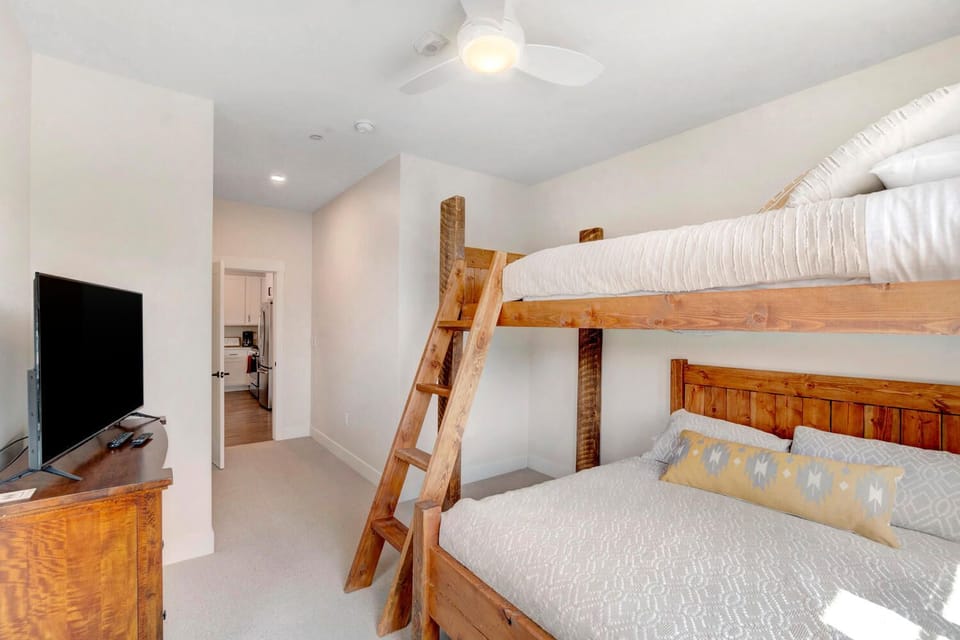 Custom bunk bed area