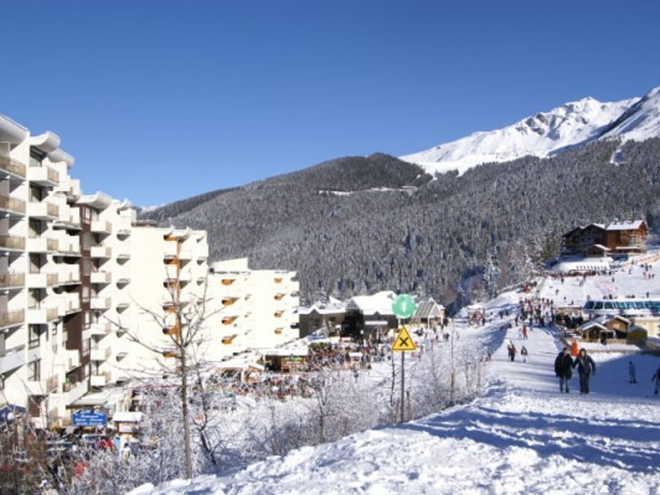 Snow and ski sports
