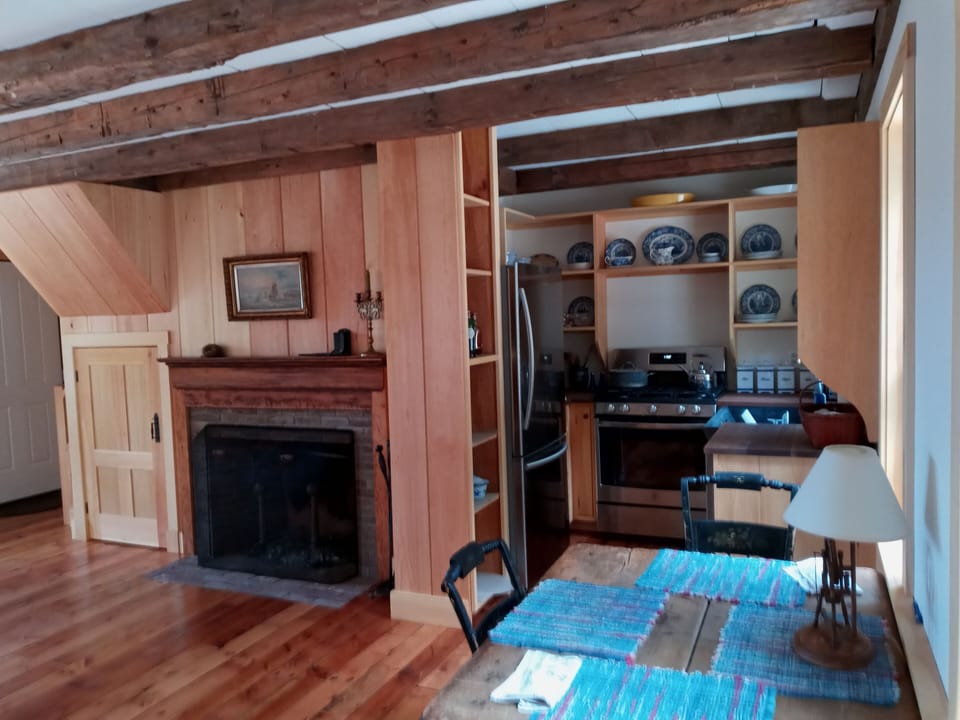 Galley kitchen  Fully equipped   New   Frig, dishwasher , gas stove