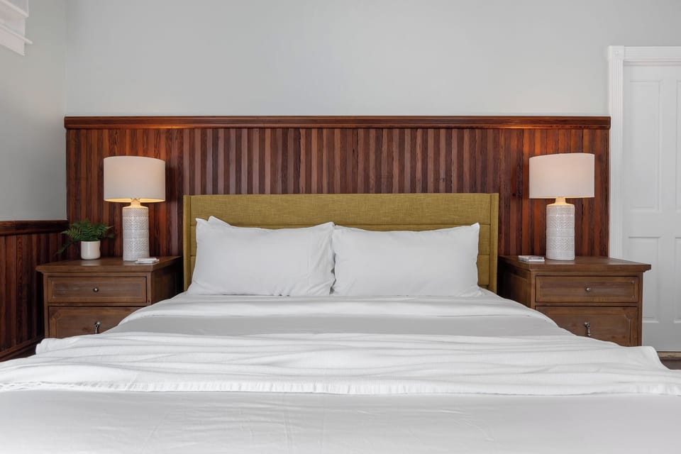 Plush linens