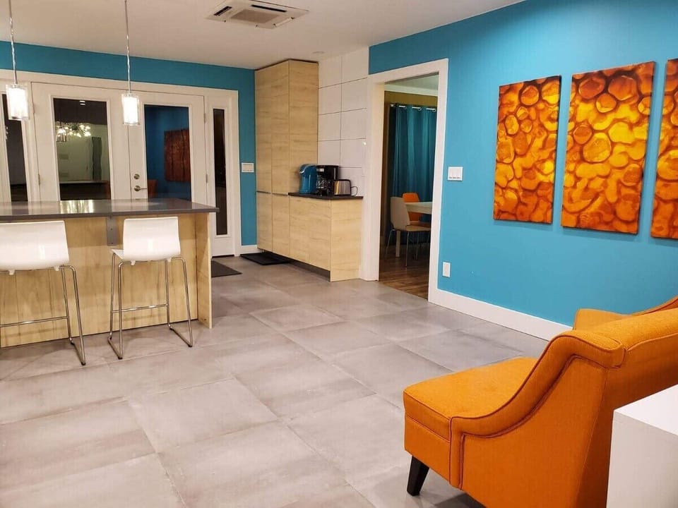 Kitchen sitting area with a peek view of the dining room