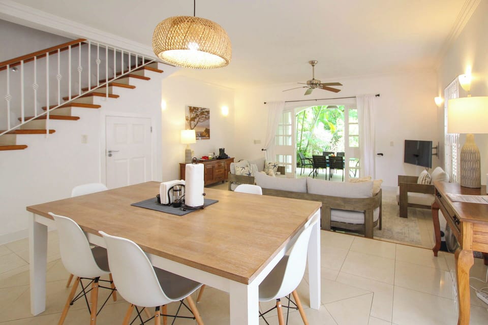 The dining area with seating for six