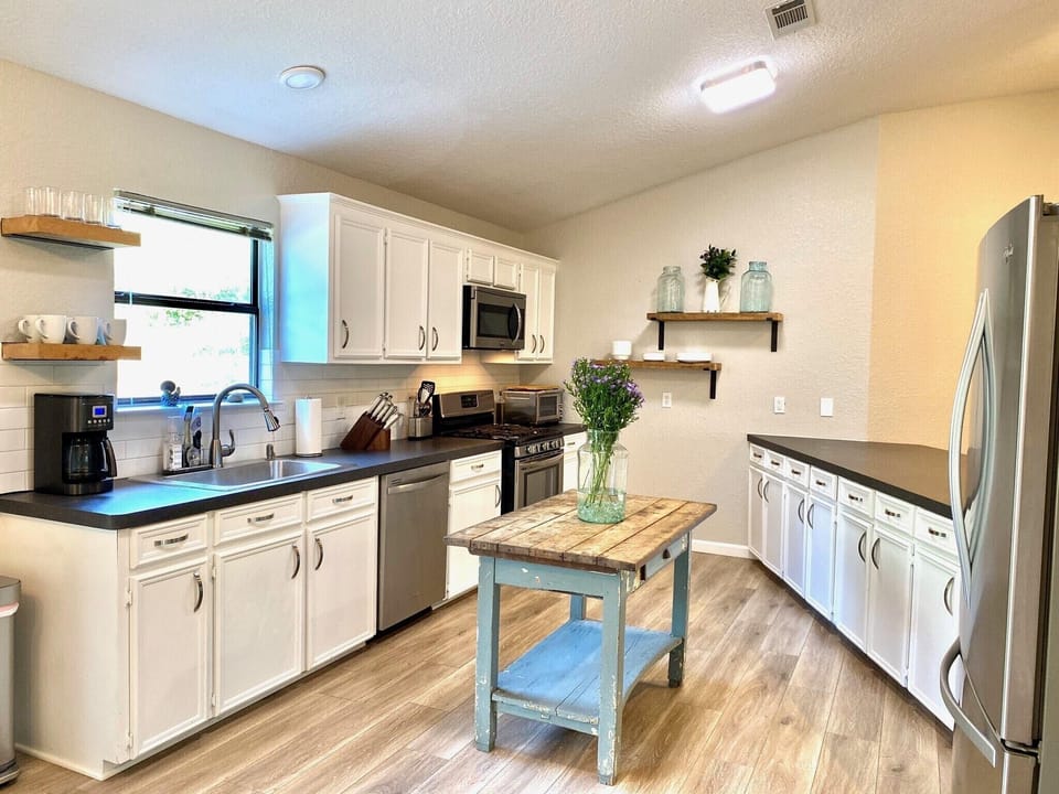 The Kitchen in the Cottage. 
