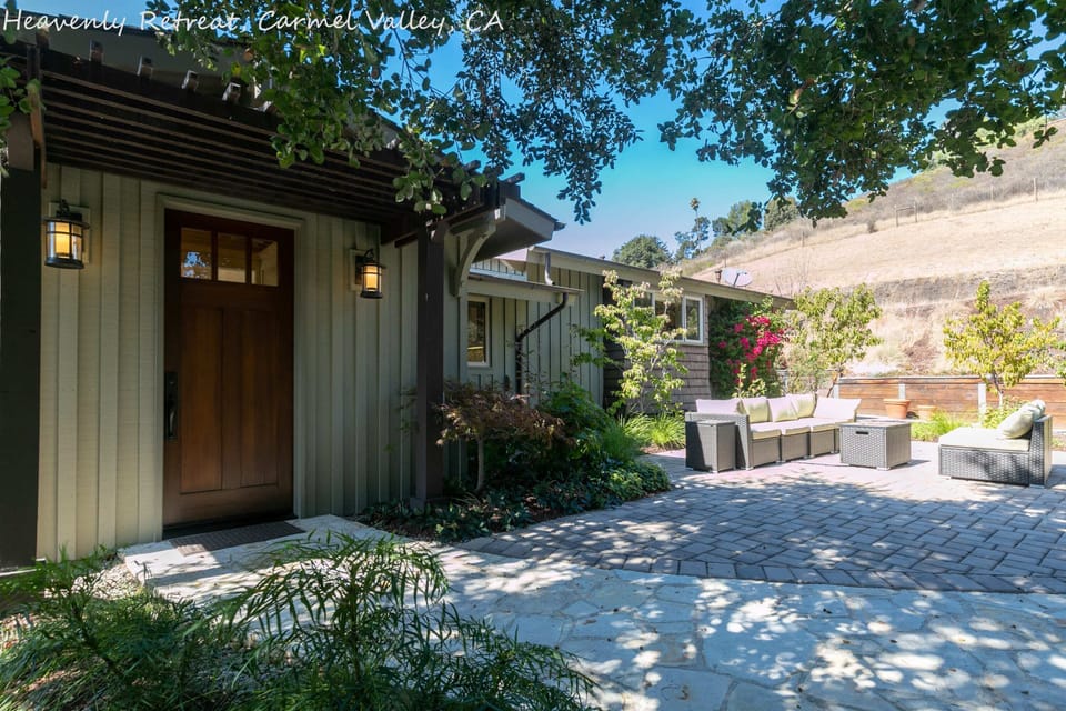 Main Entryway & Front Patio