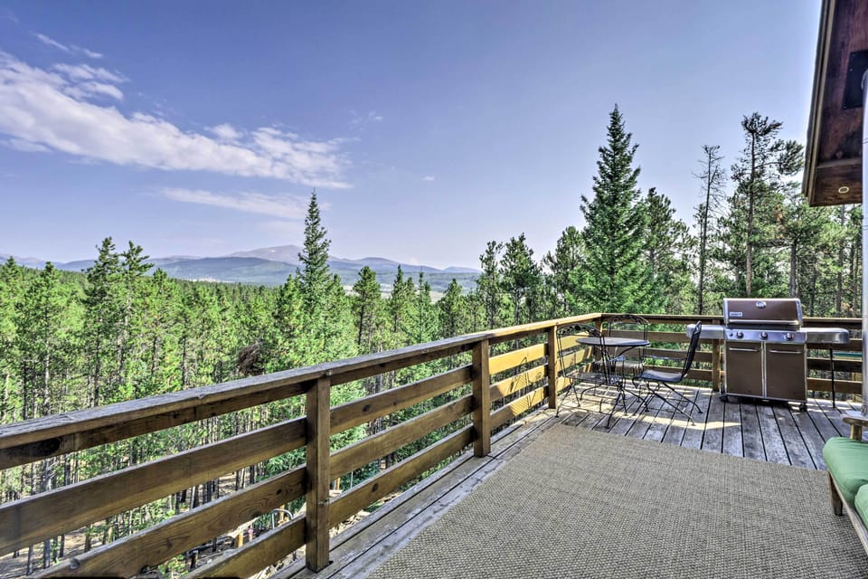 Exterior | Spacious Deck | Mountain Views