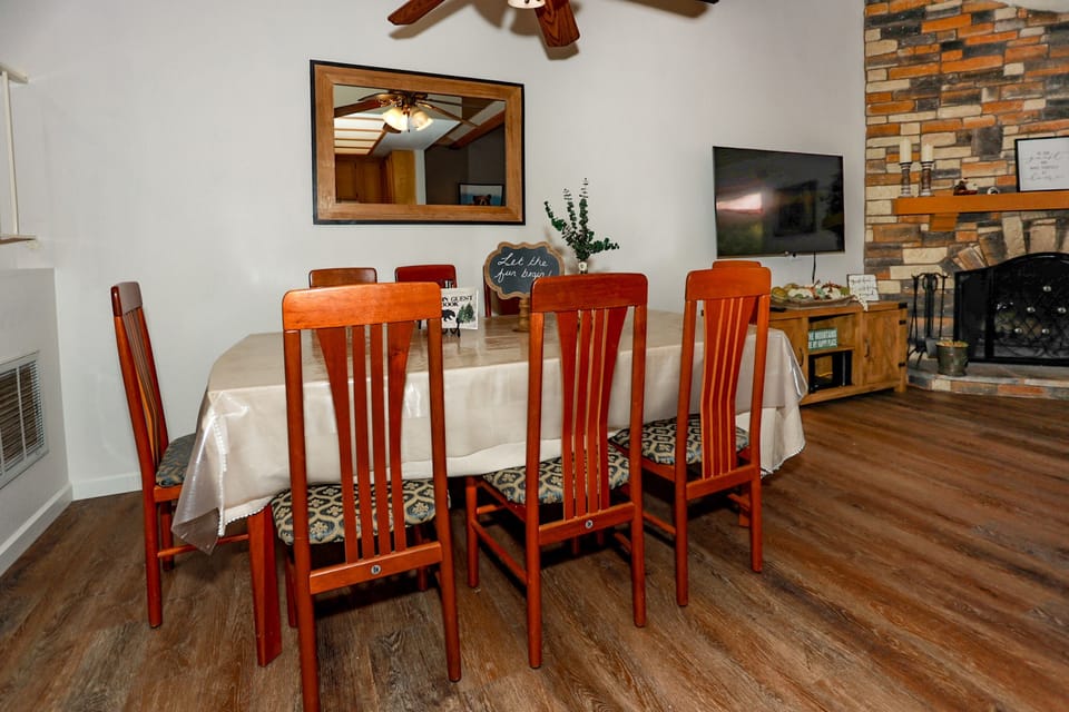 Elegant dining area with seating for shared meals, perfect for family gatherings or cozy dinners