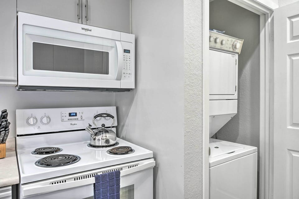 Laundry Nook | Detergent & Dryer Sheets Provided