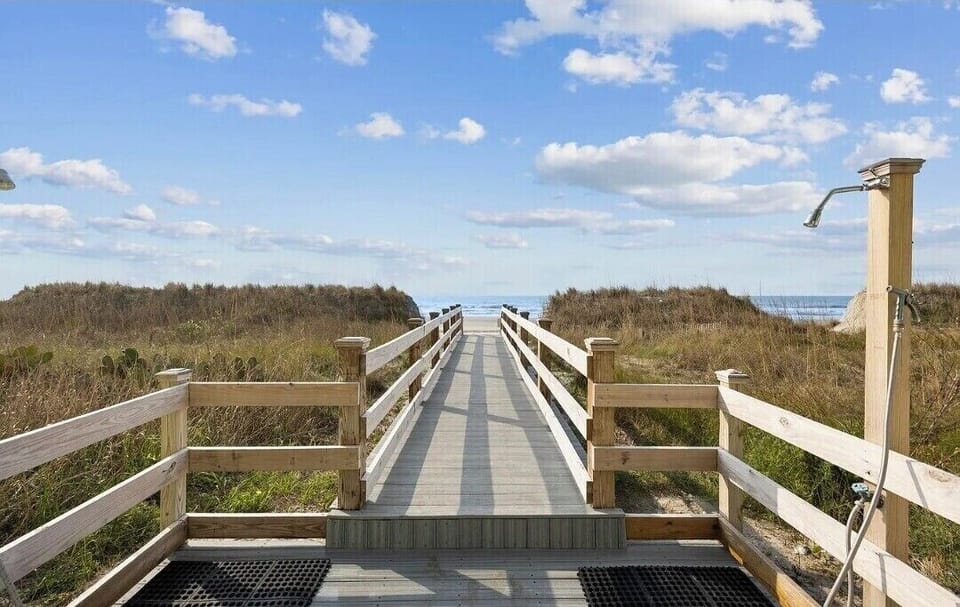 Walkway to beach