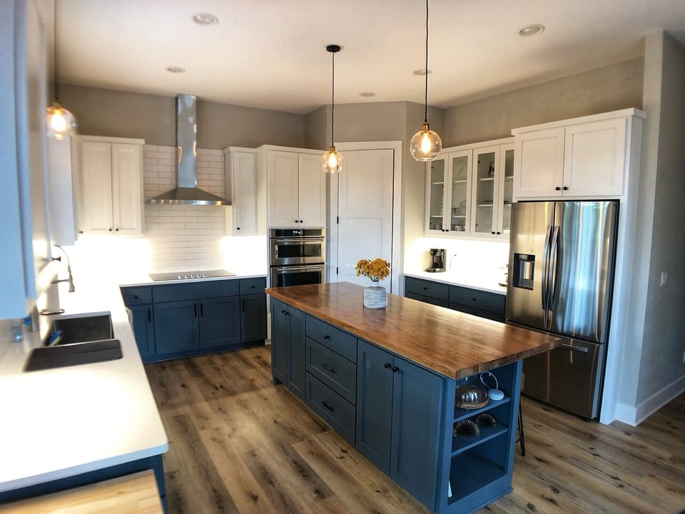 Large kitchen loaded with brand-new stainless steel appliances