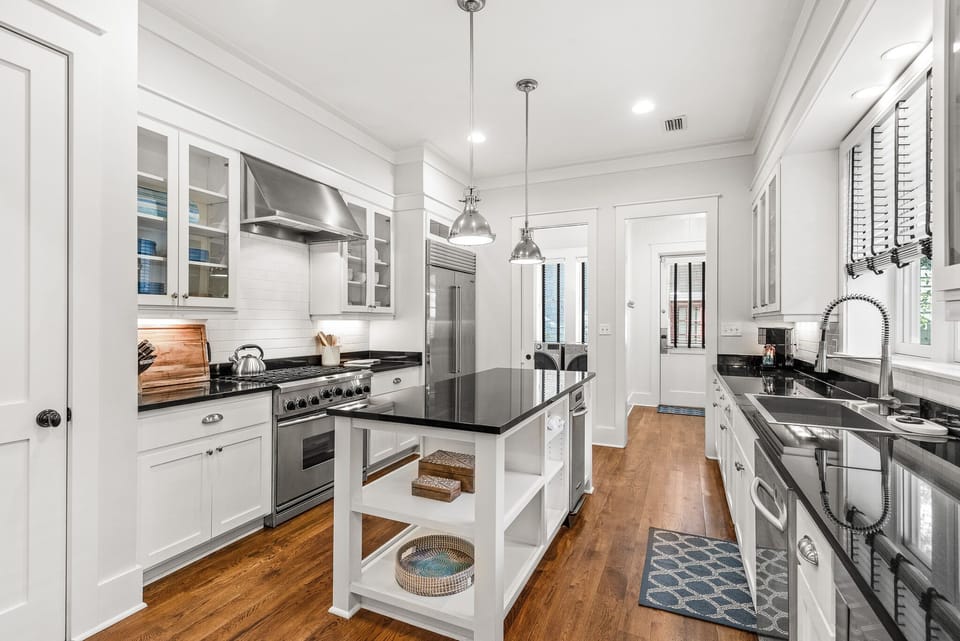 First Floor: Kitchen