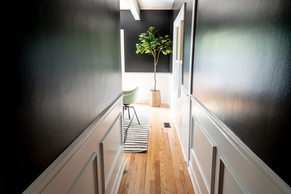 Let's head into the dining room!