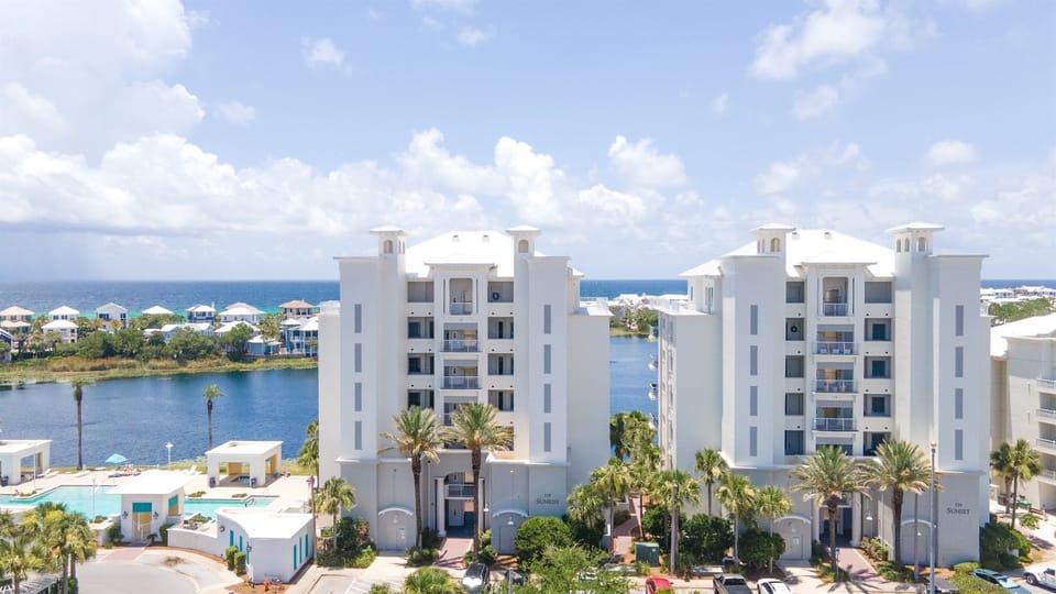 Sunrise/Sunset Towers