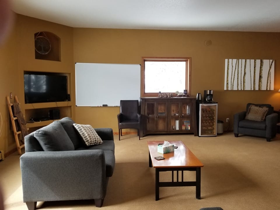 Seating for 14