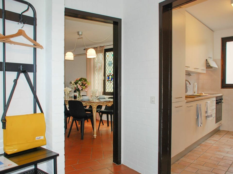 Table, Furniture, Building, Wood, Flooring, Floor, Picture Frame, House, Living Room, Door