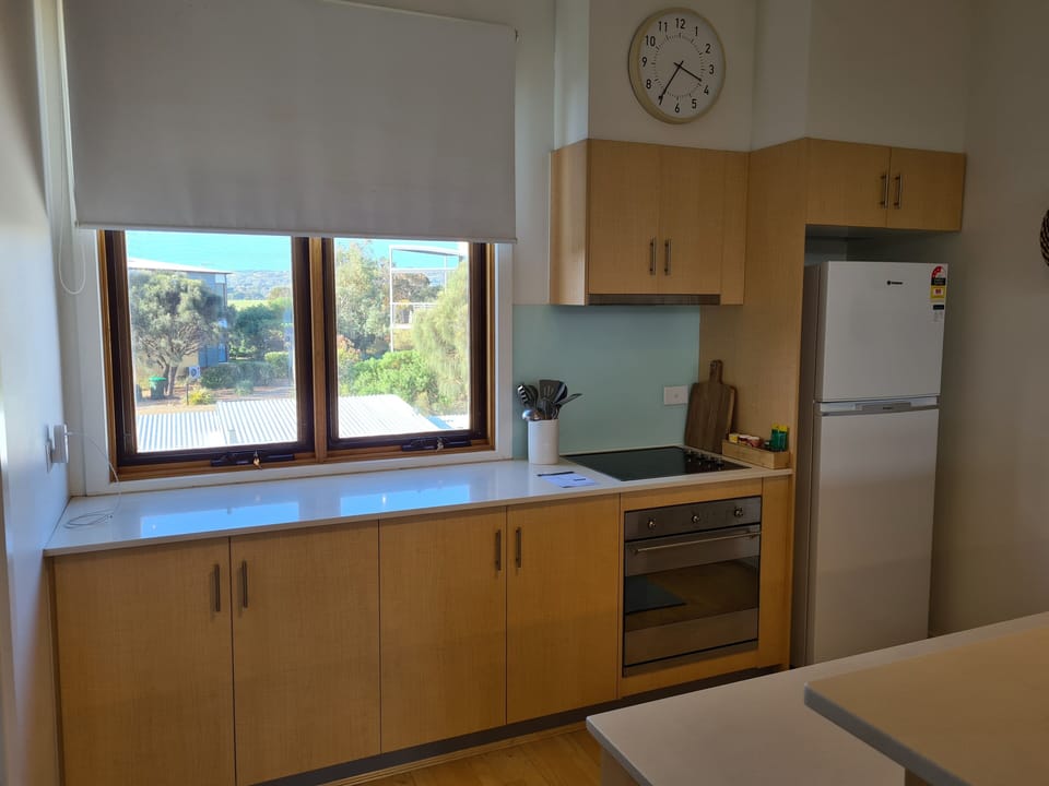 Villa 14, South Shores Resort Normanville - kitchen outlook