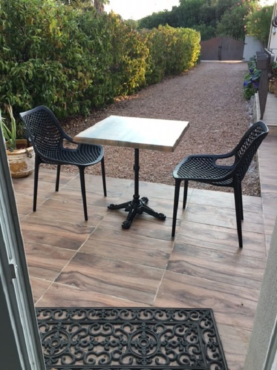 Outdoor dining