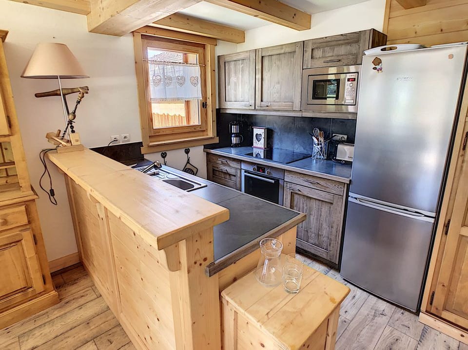 Well equipped kitchen