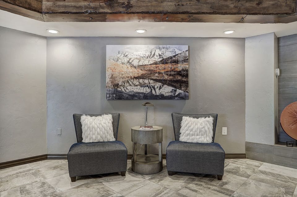 Village at Breckenridge Lobby