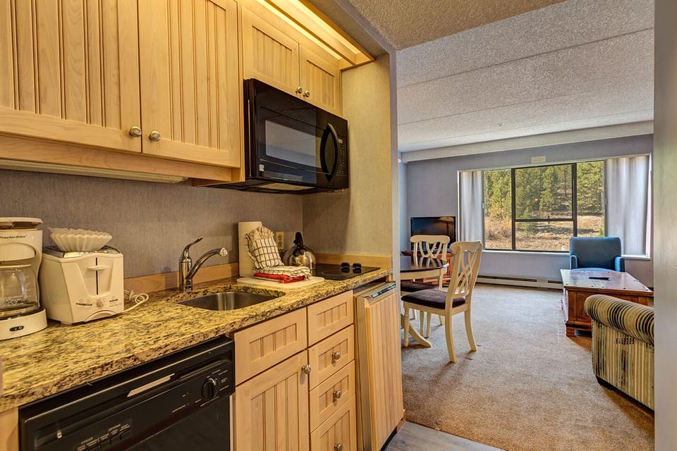 Kitchenette