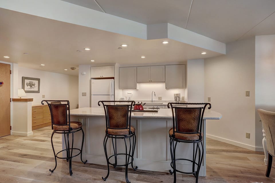 Breakfast Bar